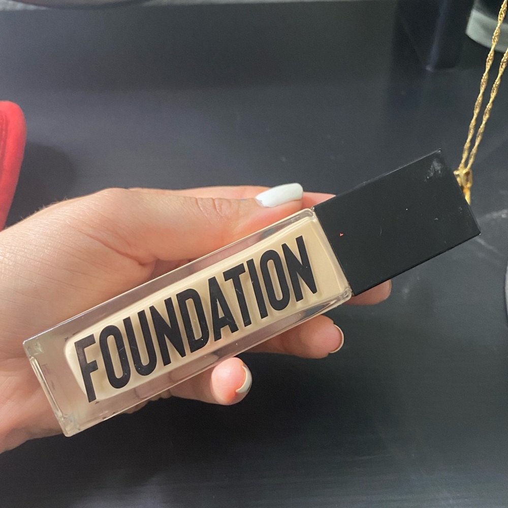 Anastasia Beverly Hills Luminous Foundation